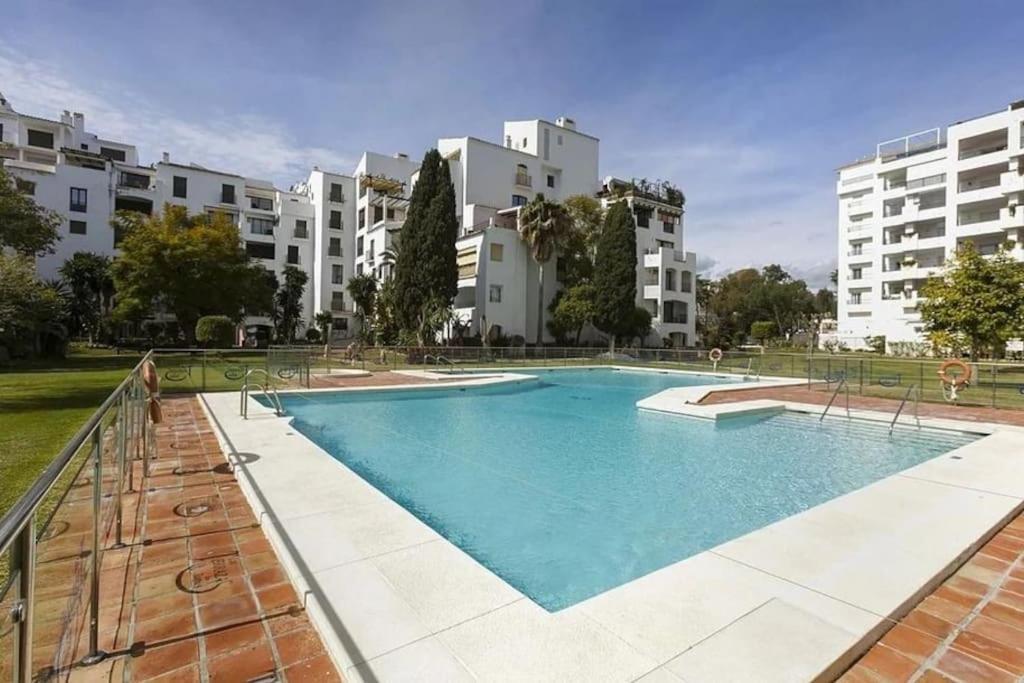 Caprichoso Apartamento En El Corazon De Puerto Banus Марбелья Екстер'єр фото